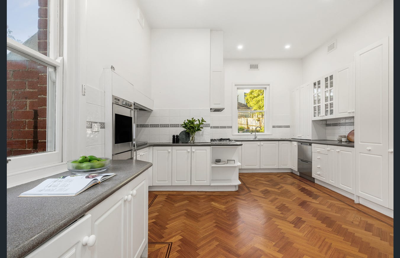 105 Sackville Street, Kew