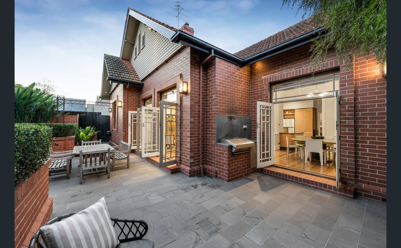 12 Selborne Road, Toorak