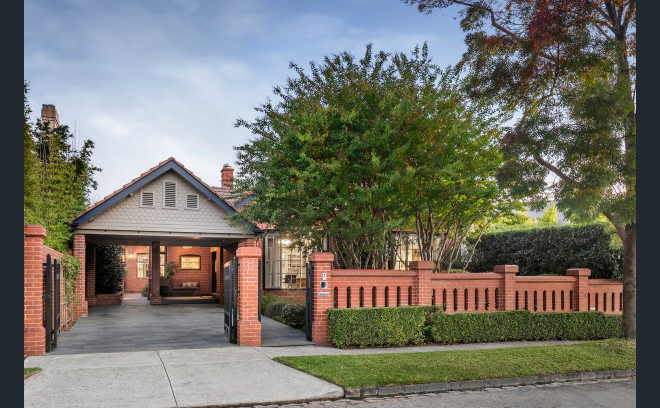 12 Selborne Road, Toorak