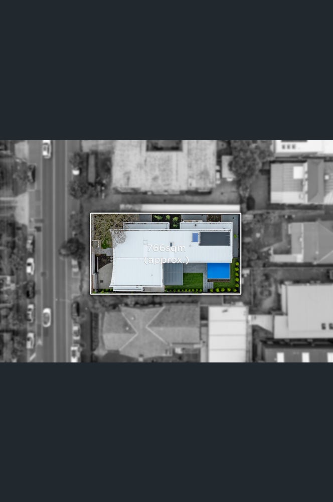 13 Tooronga Road, Malvern East