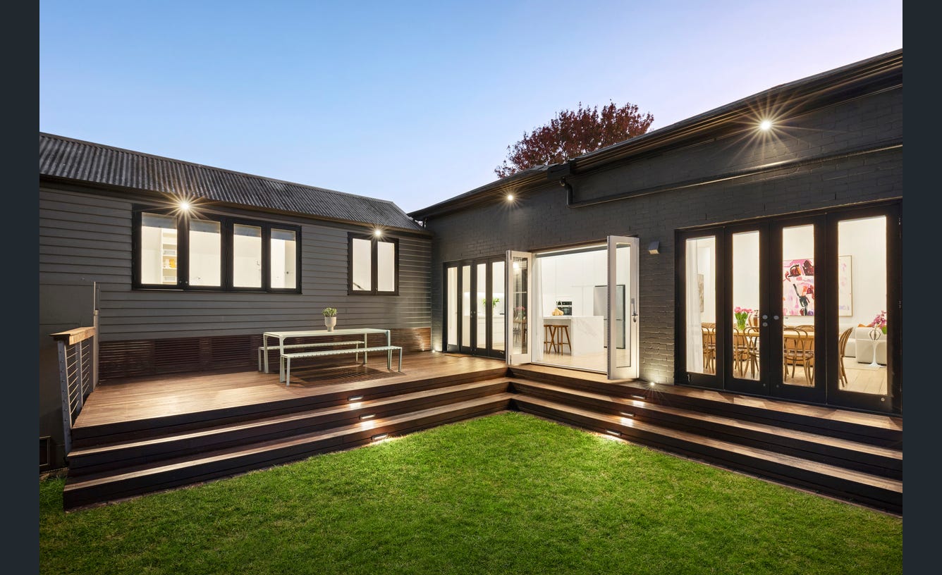 52 McKinley Avenue, Malvern
