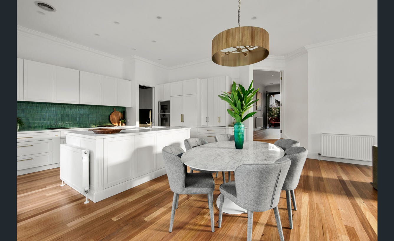 18a Ferncroft Avenue, Malvern East