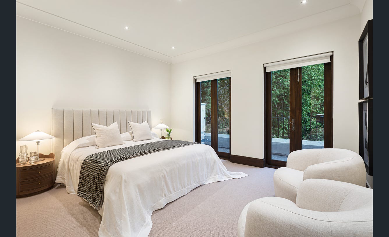 195 Kooyong Road, Toorak