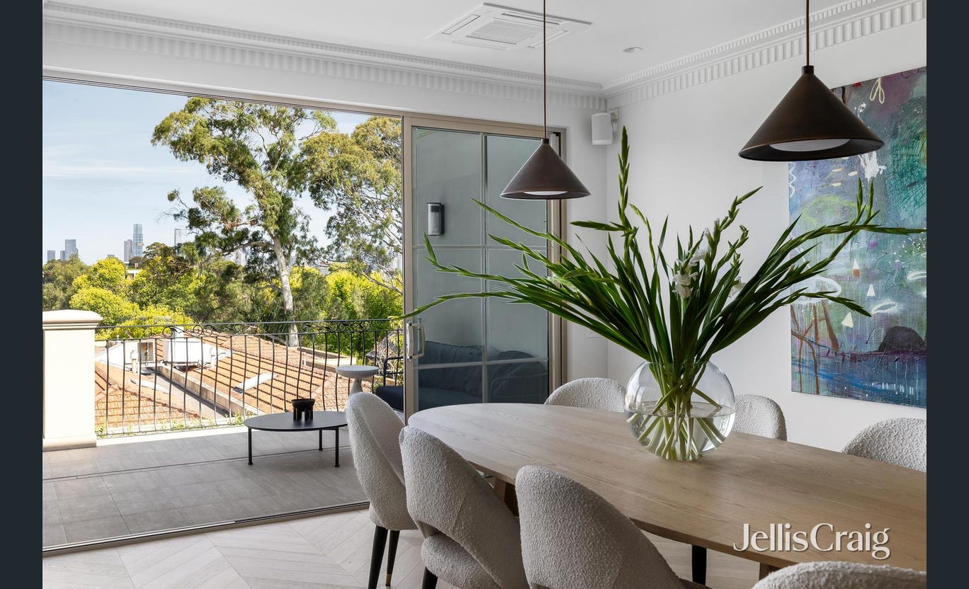 1/91 Grange Road, Toorak