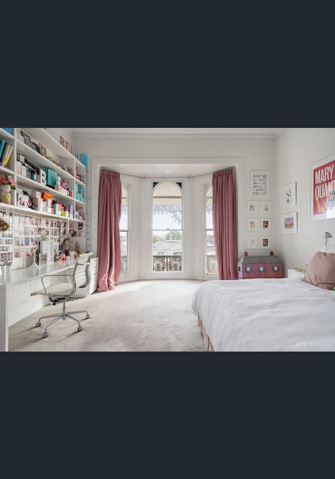 20 Mathoura Road, Toorak