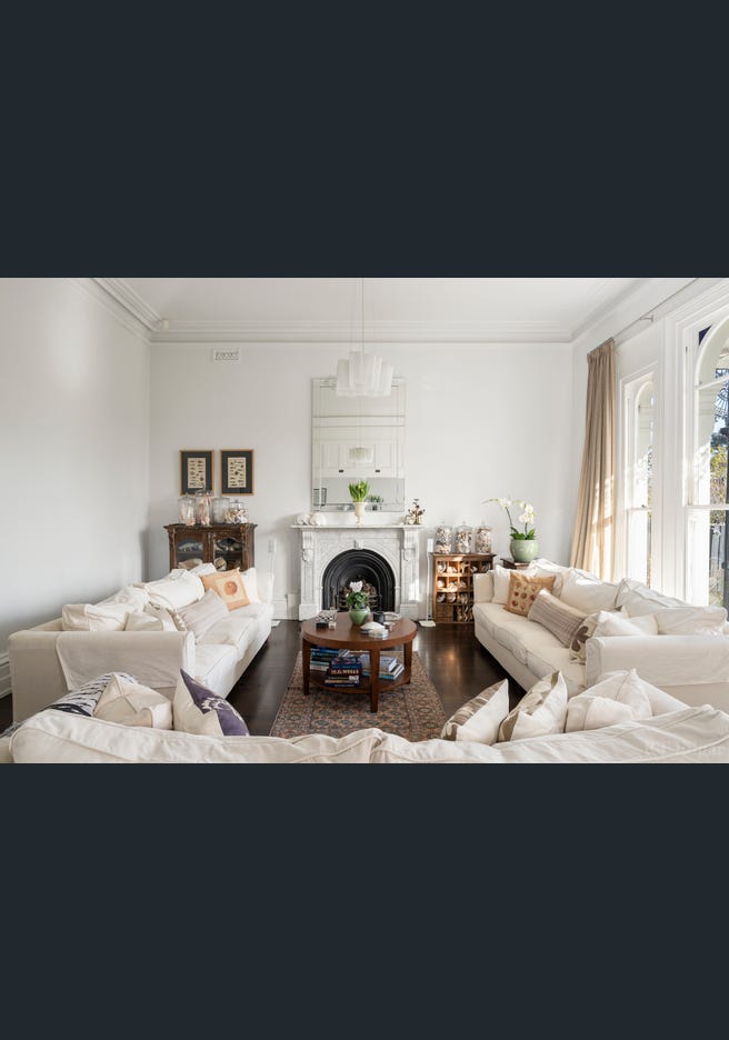 20 Mathoura Road, Toorak