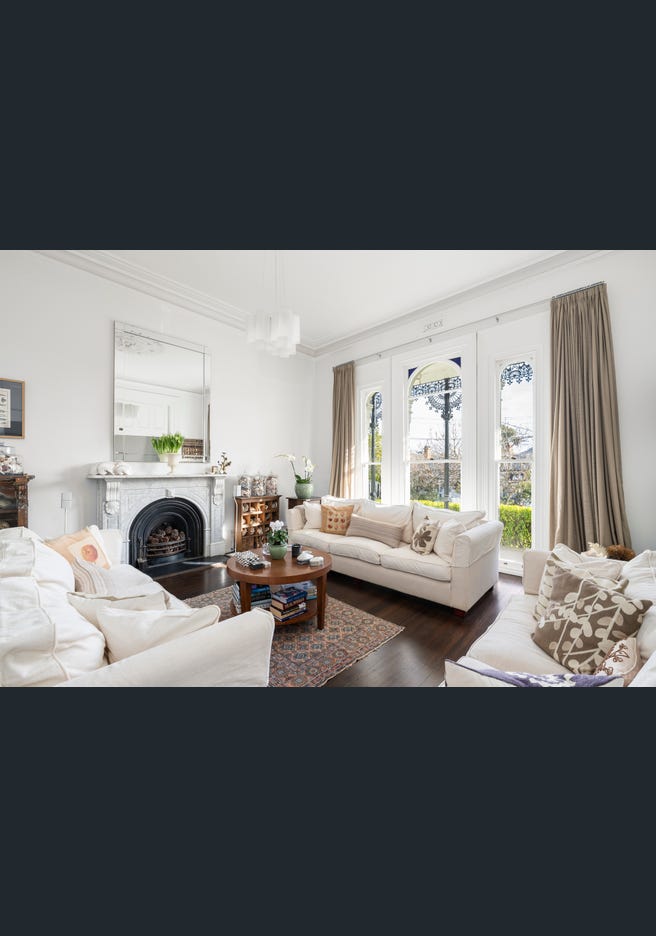 20 Mathoura Road, Toorak