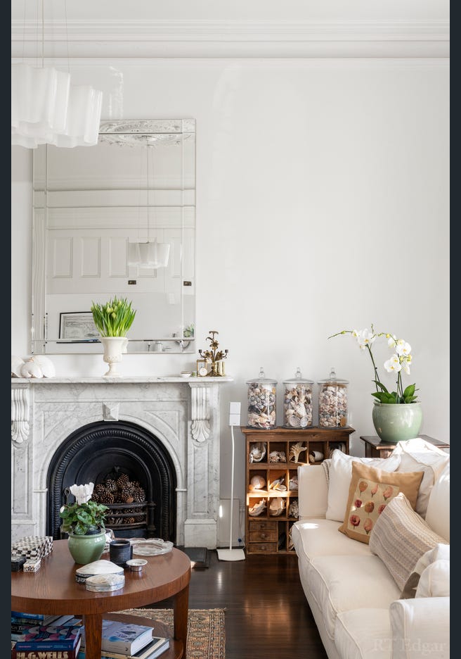 20 Mathoura Road, Toorak