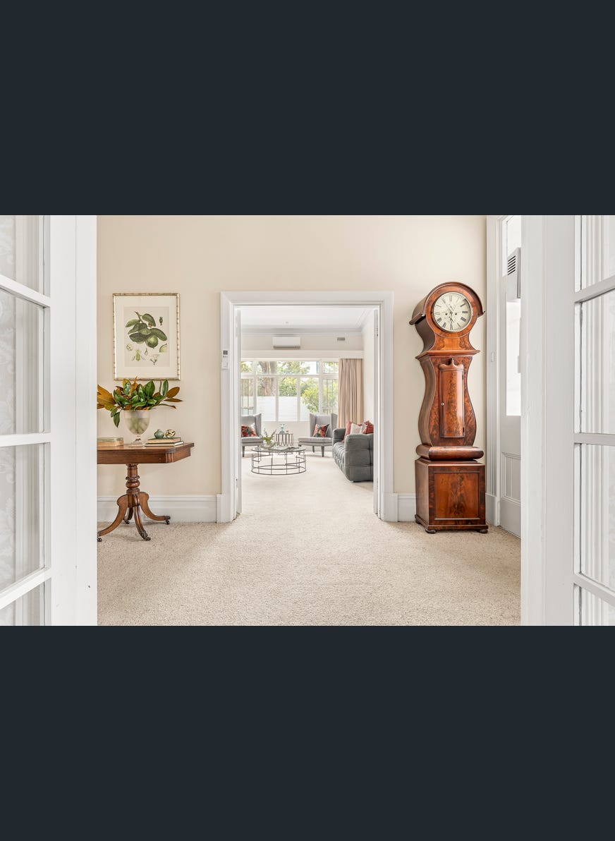 22 Millicent Avenue, Toorak