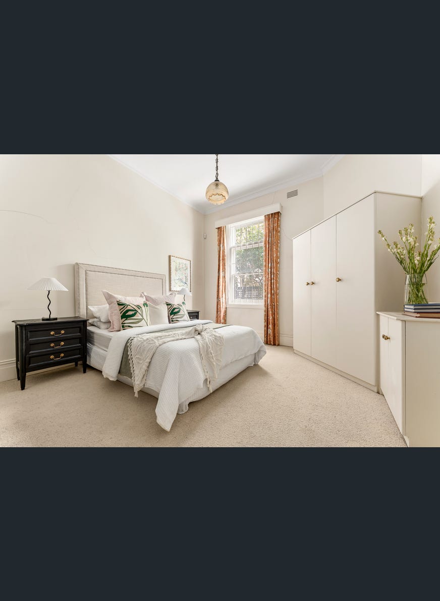 22 Millicent Avenue, Toorak