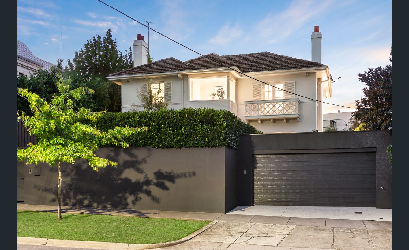 241 Kooyong Road, Toorak