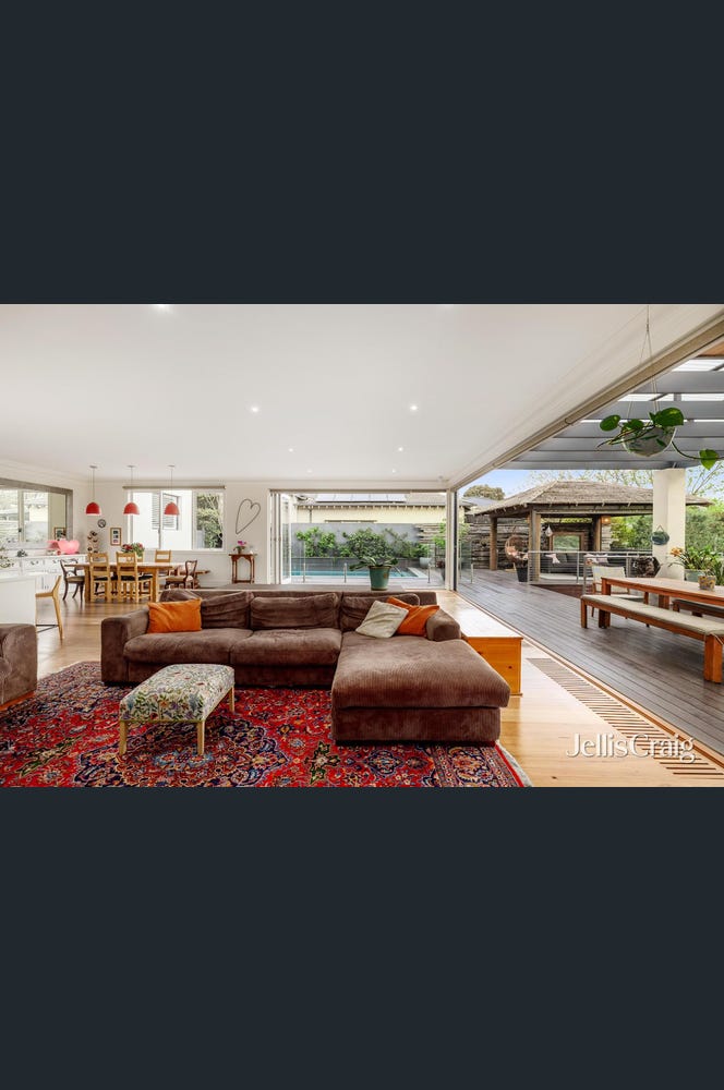 266 Cotham Road, Kew