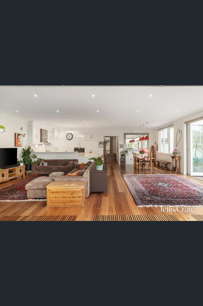 266 Cotham Road, Kew