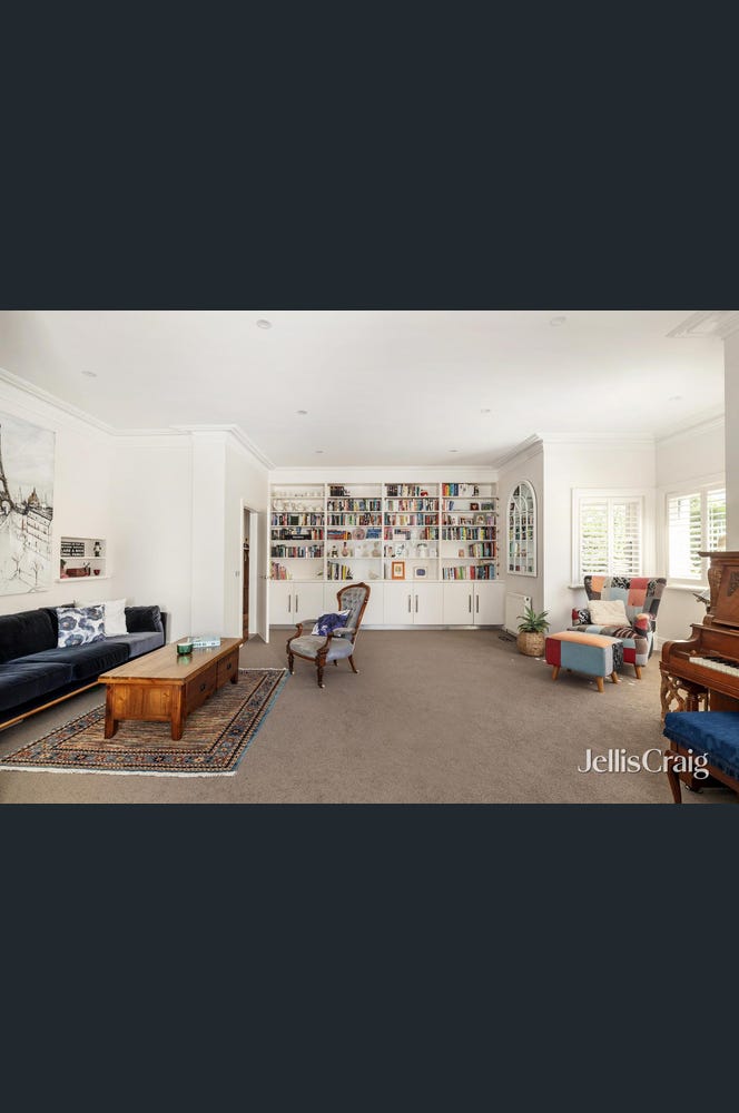 266 Cotham Road, Kew