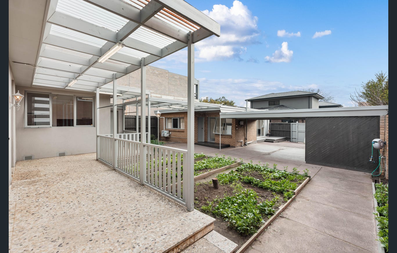 275 Waverley Road, Malvern East