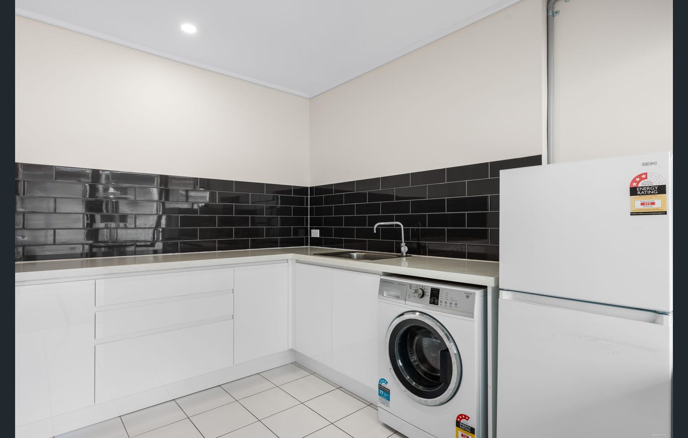 275 Waverley Road, Malvern East