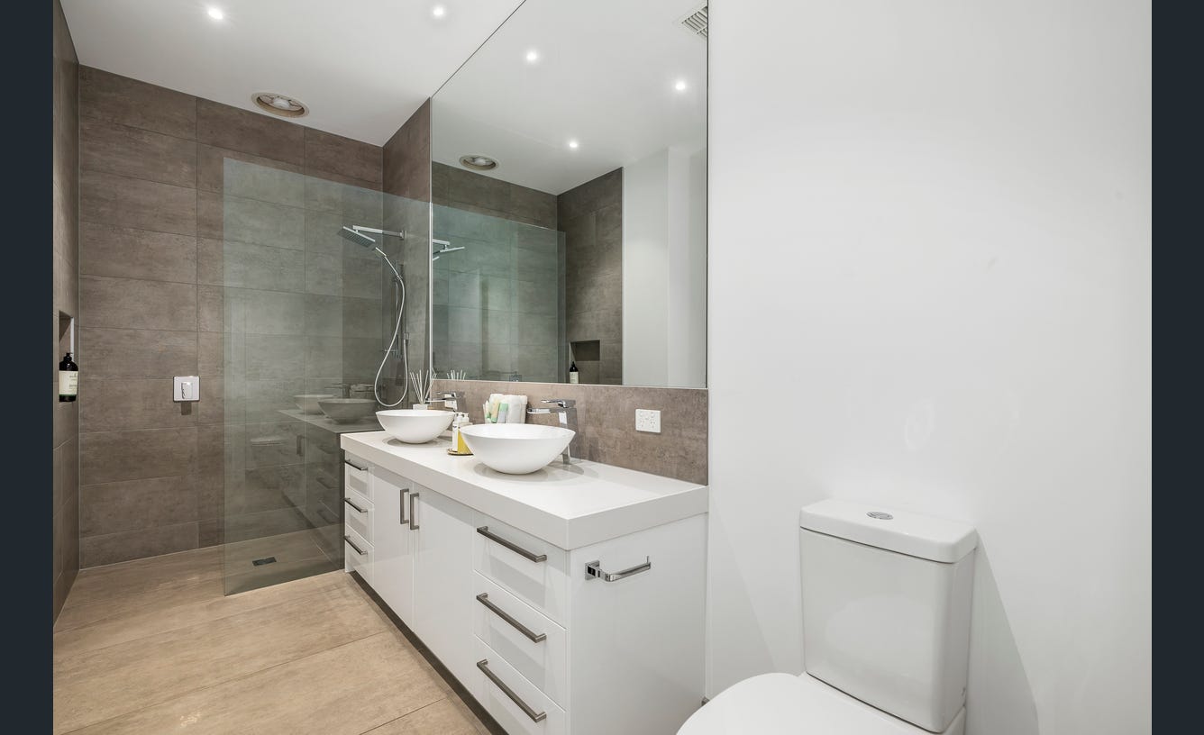 27 Hughes Street, Malvern East