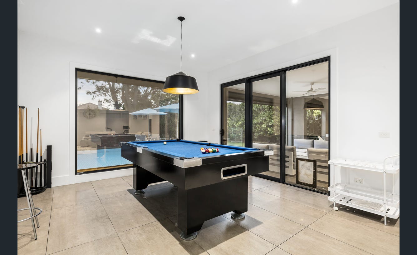 27 Hughes Street, Malvern East