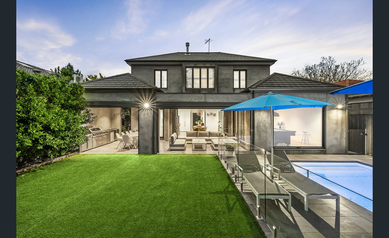 27 Hughes Street, Malvern East