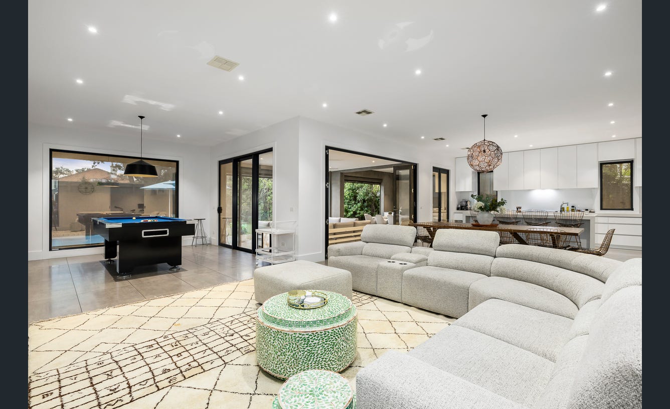 27 Hughes Street, Malvern East