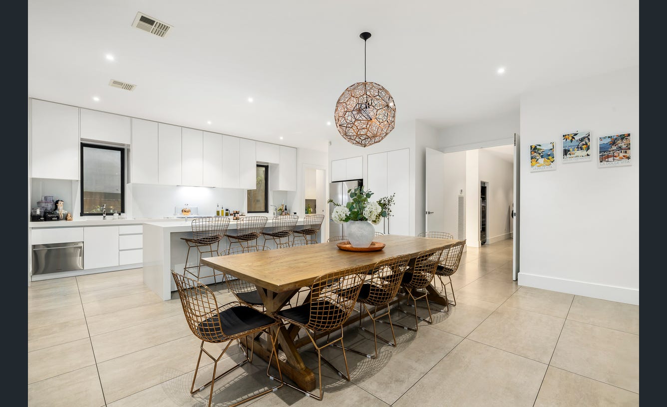 27 Hughes Street, Malvern East