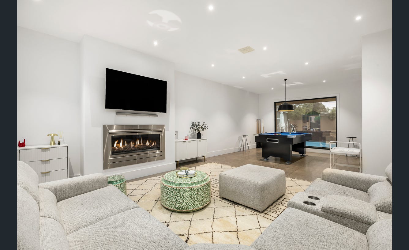 27 Hughes Street, Malvern East