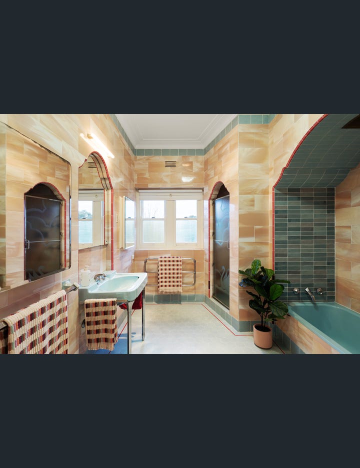 2 Glenbrook Avenue, Malvern East