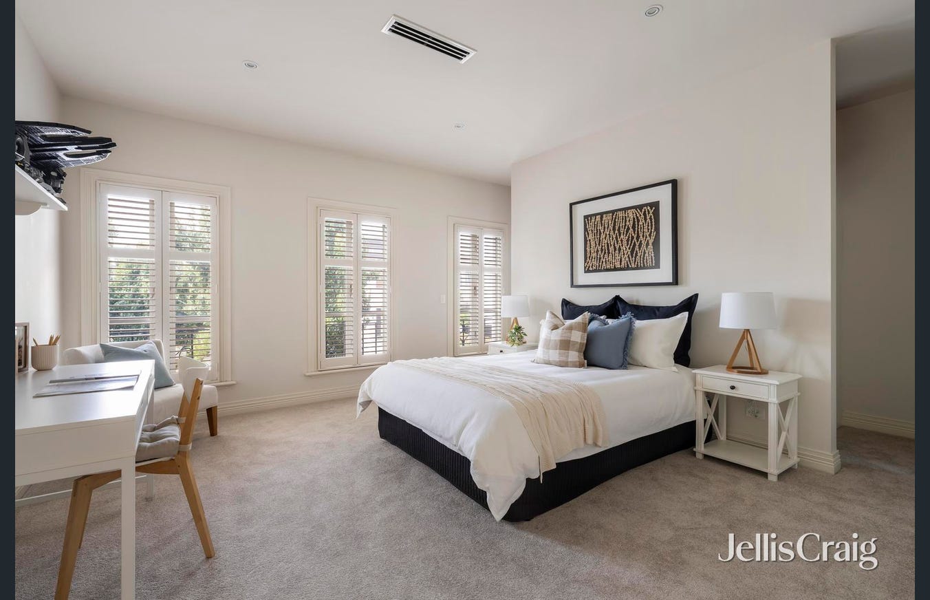 2 Segtoune Street, Kew