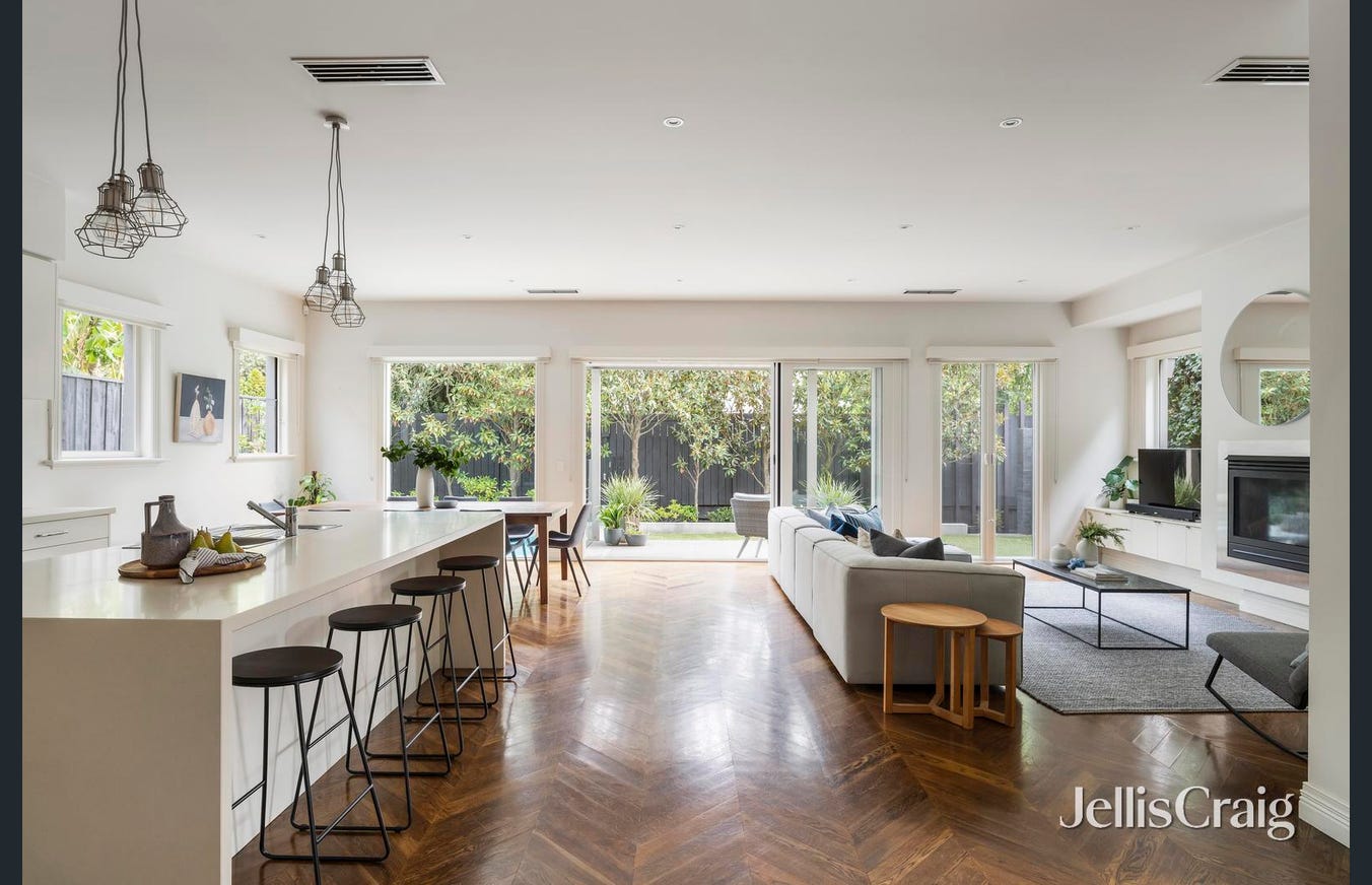 2 Segtoune Street, Kew