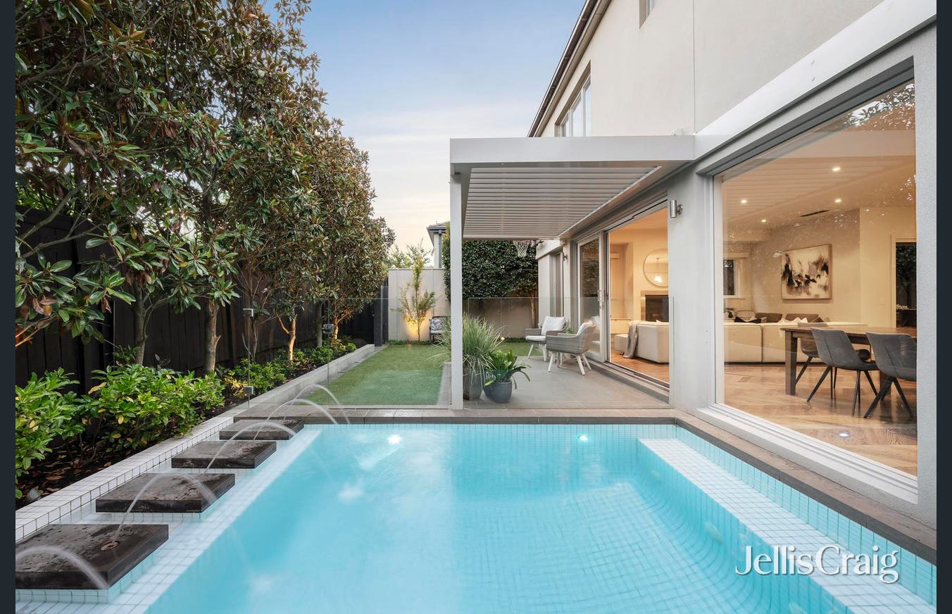 2 Segtoune Street, Kew