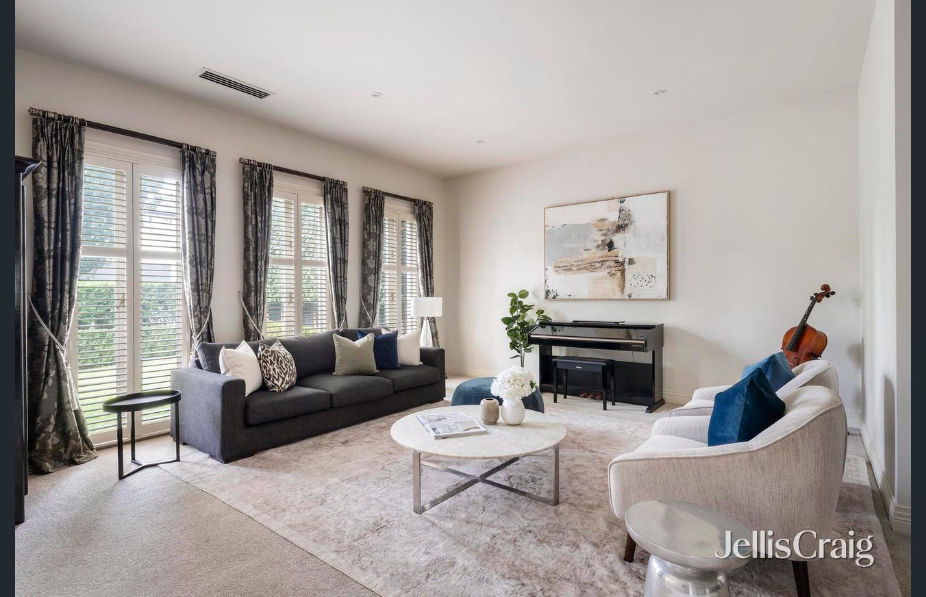 2 Segtoune Street, Kew