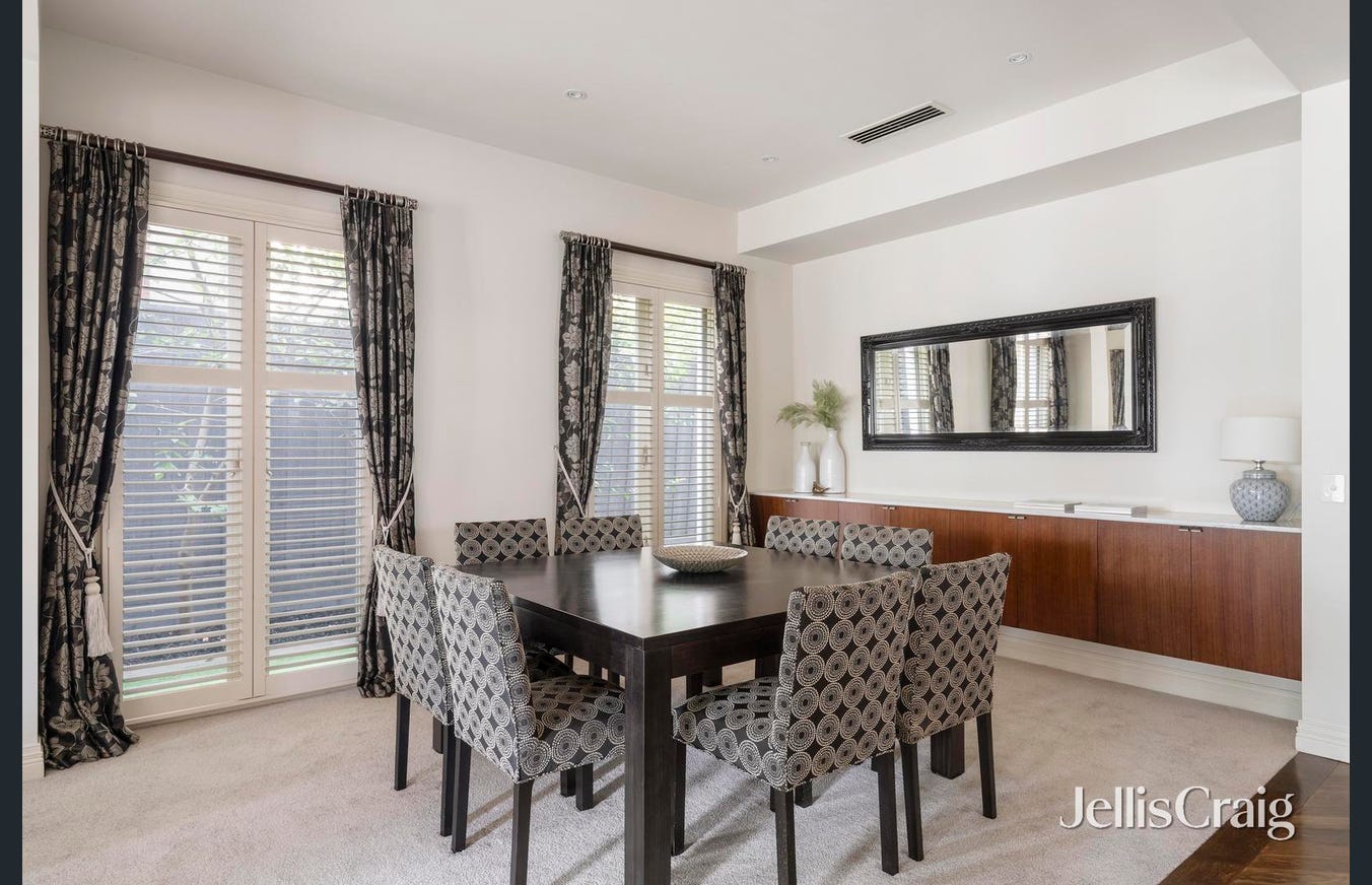 2 Segtoune Street, Kew