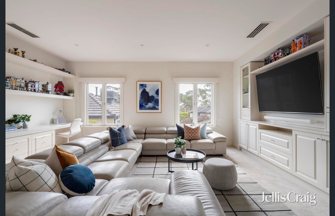 2 Segtoune Street, Kew