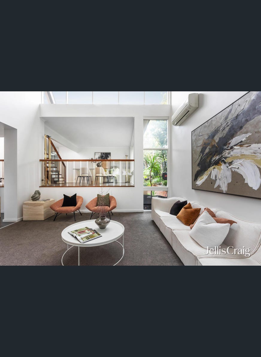 2 Silver Street, Malvern