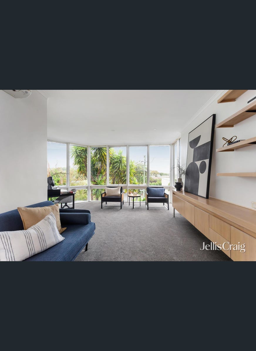2 Silver Street, Malvern