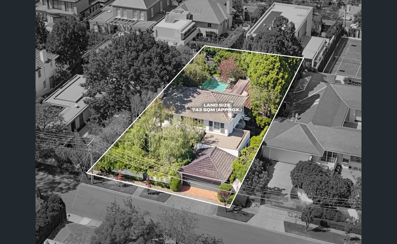 2 St James Place, Toorak
