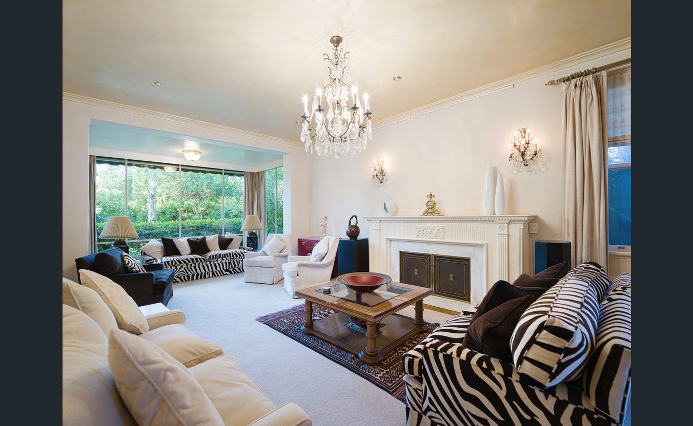 2 St James Place, Toorak