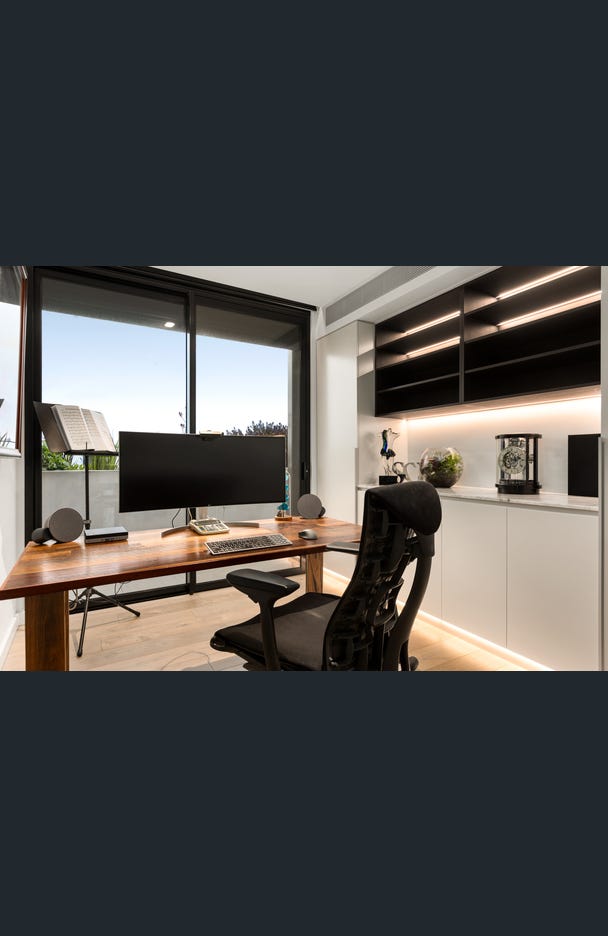 301/21 Riversdale Road, Hawthorn