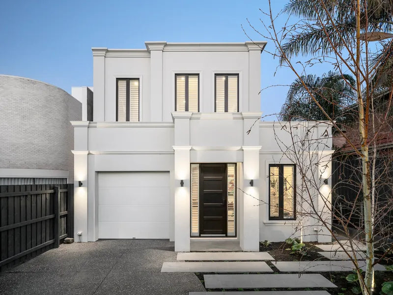 30 Shaftesbury Avenue, Malvern