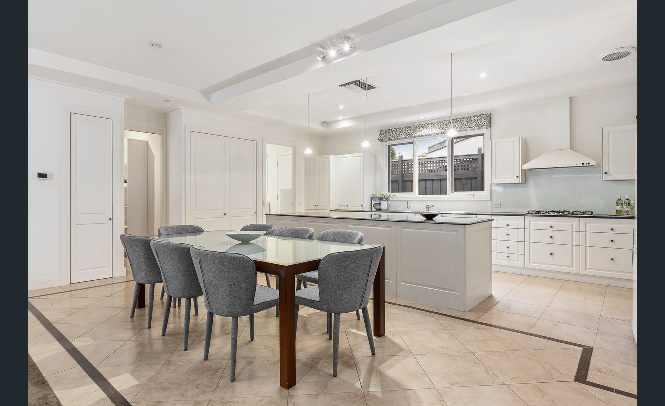 32 Anderson Street, Malvern East