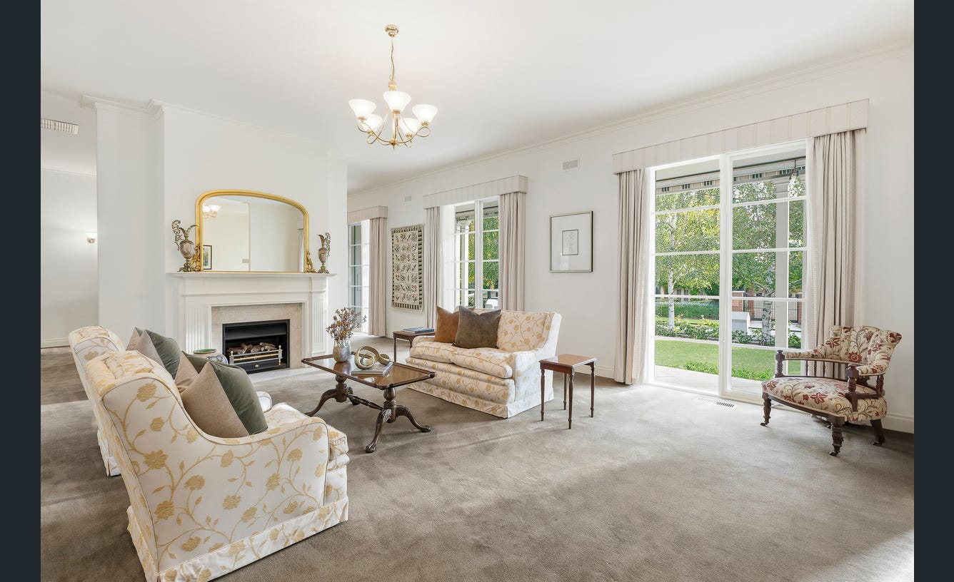 32 Anderson Street, Malvern East