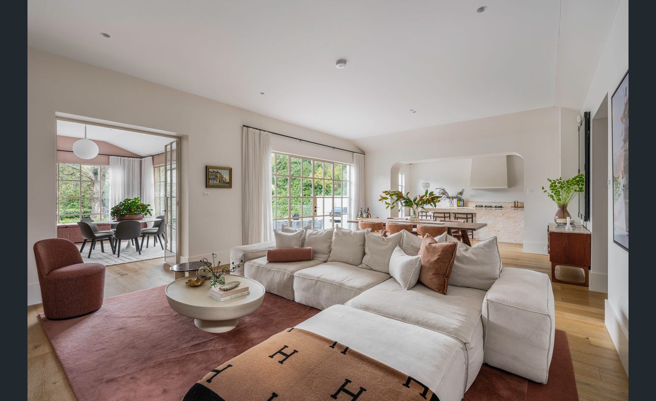 32 Linlithgow Road, Toorak