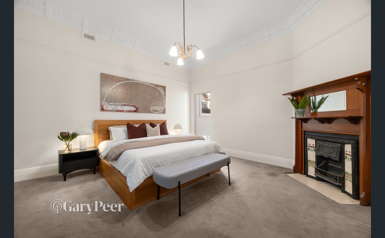 33 Kerferd Street, Malvern East