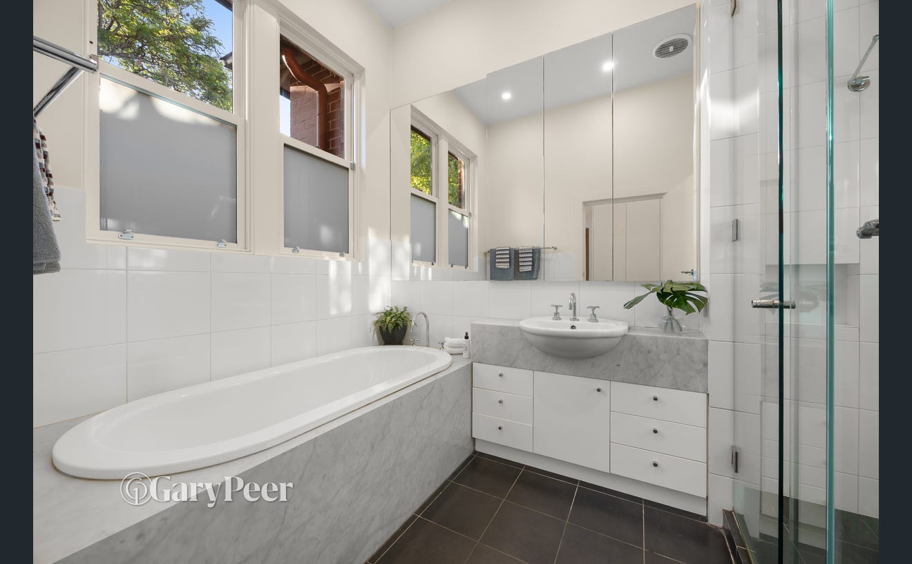 33 Kerferd Street, Malvern East