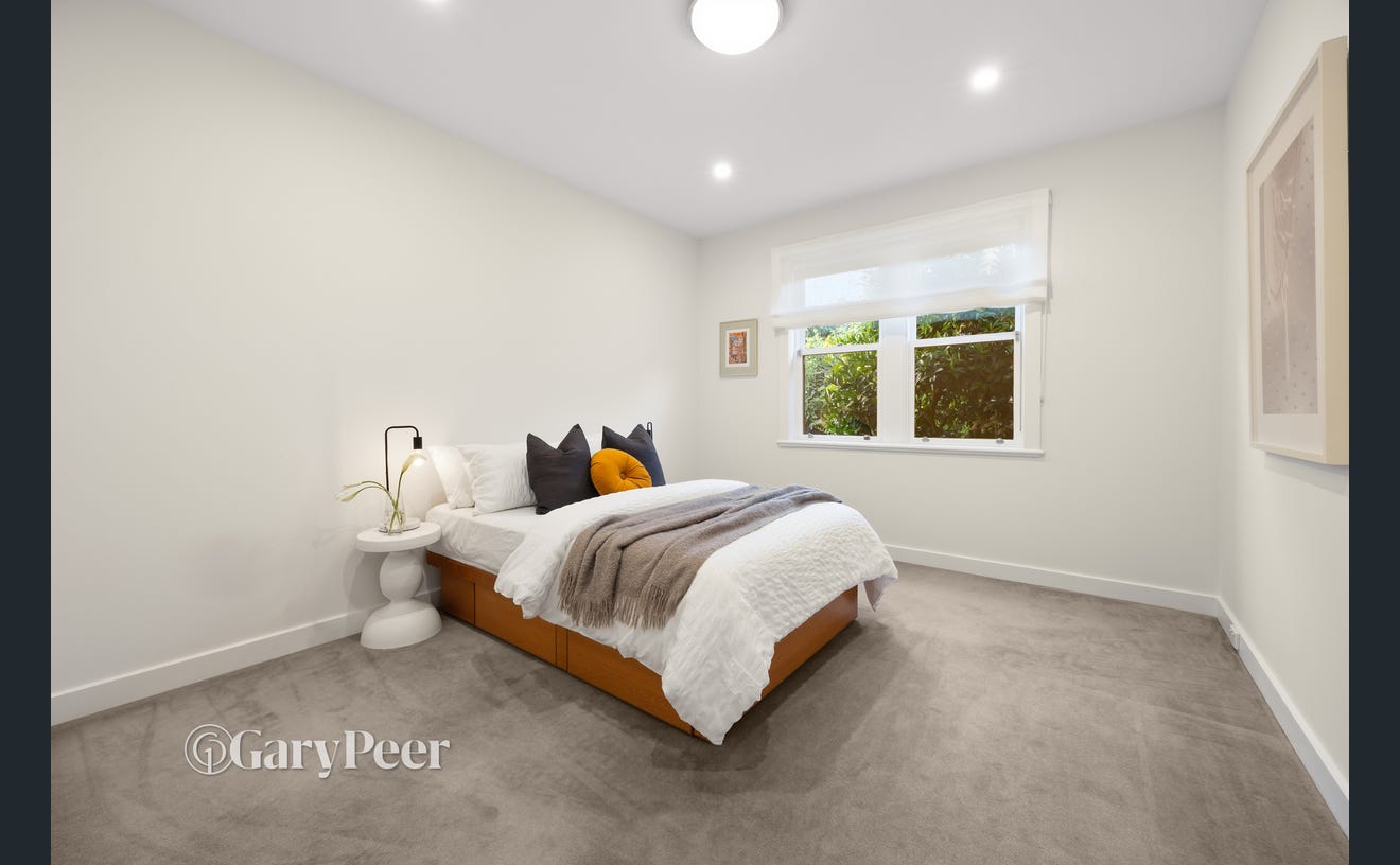 33 Kerferd Street, Malvern East