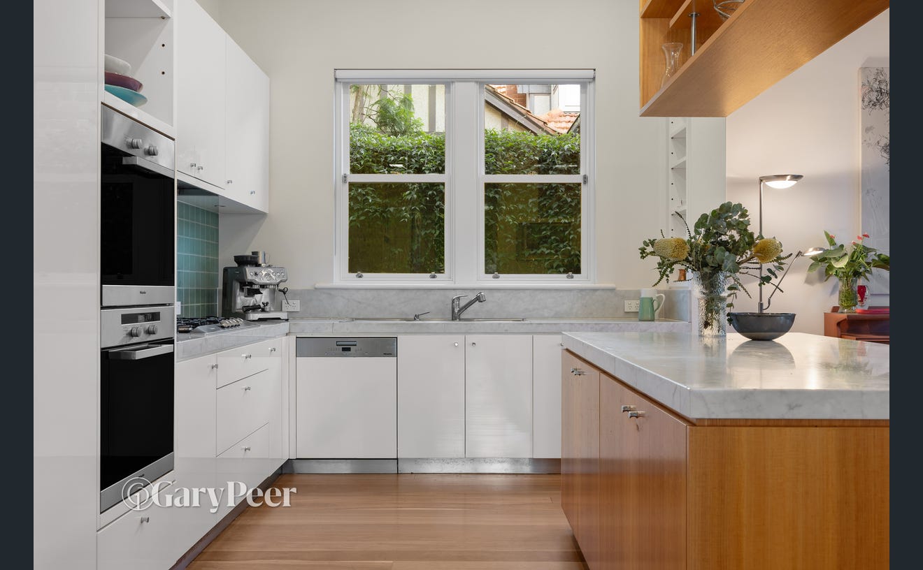 33 Kerferd Street, Malvern East