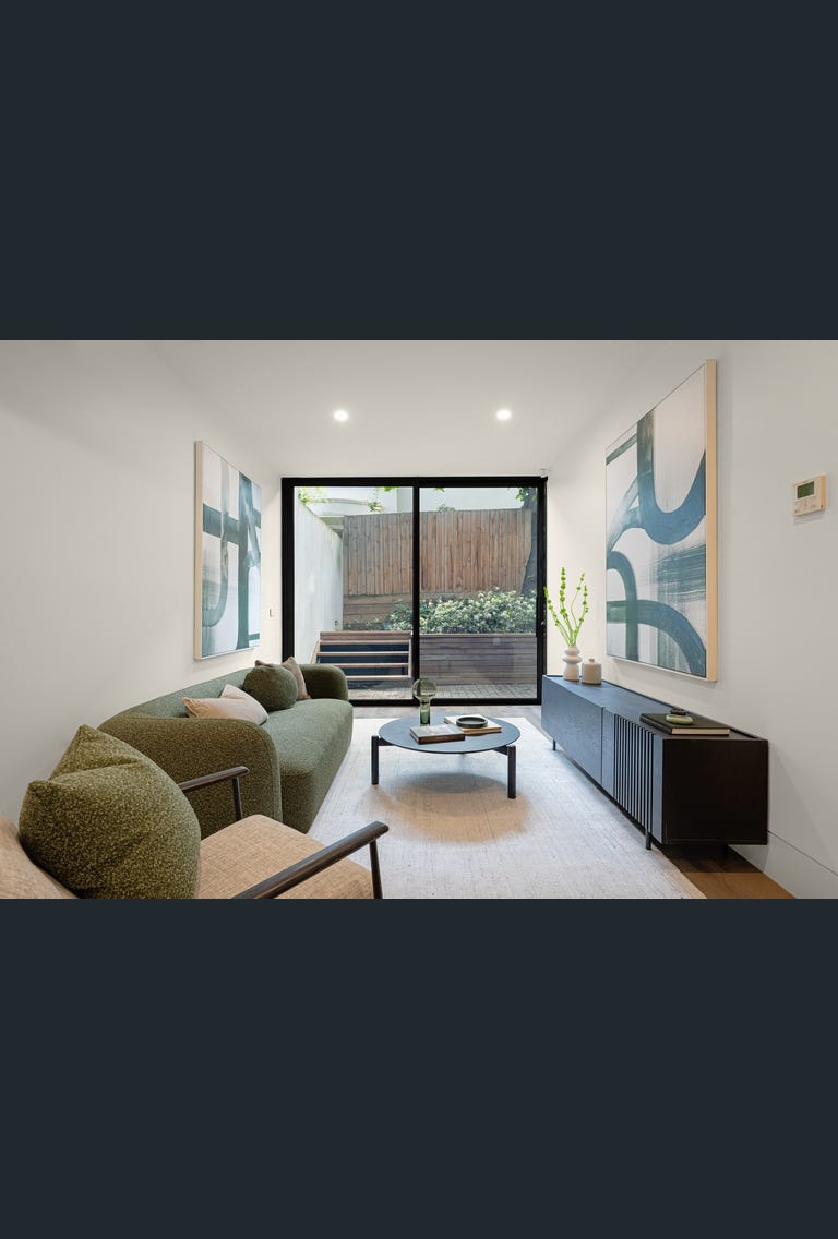 33 Lambert Road, Toorak