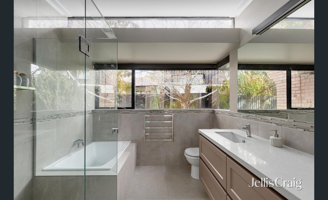36 Kerferd Street, Malvern East