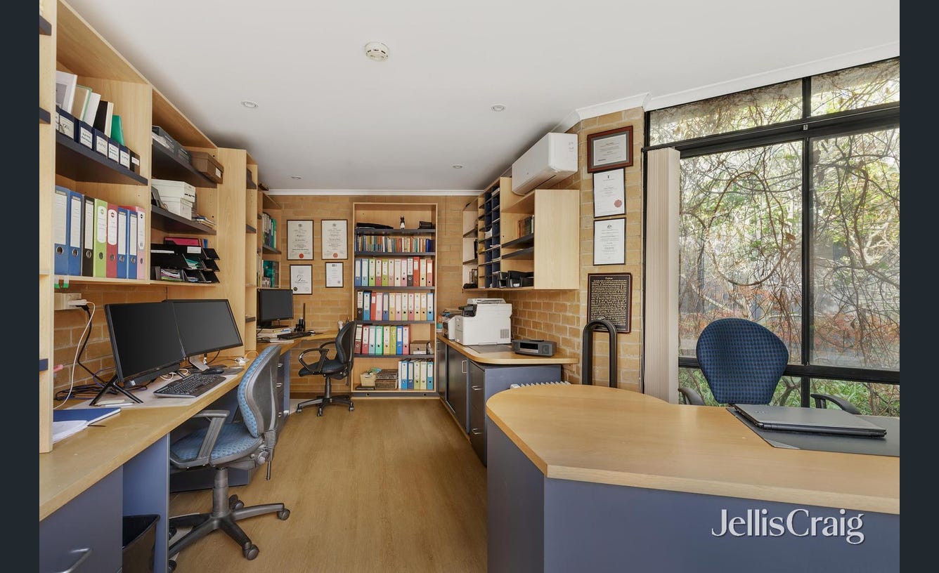 36 Kerferd Street, Malvern East