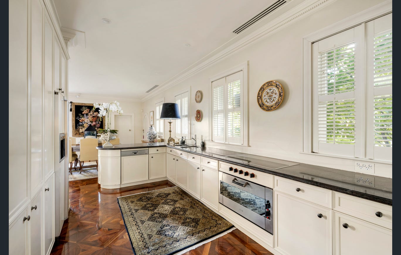 372 Glenferrie Road, Malvern